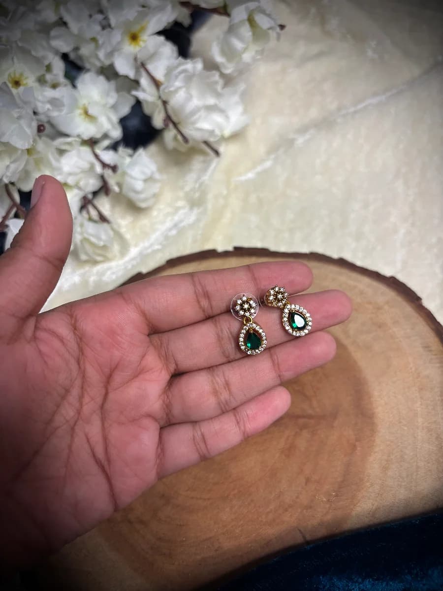 Necklace  thumbnail 2