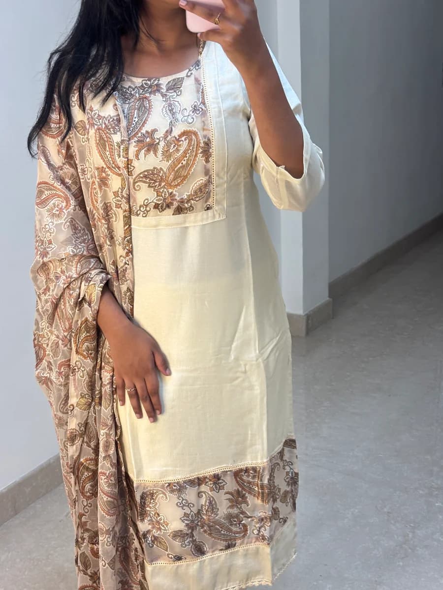 Alai- 3 pcs set with Exclusive duppatta thumbnail 3